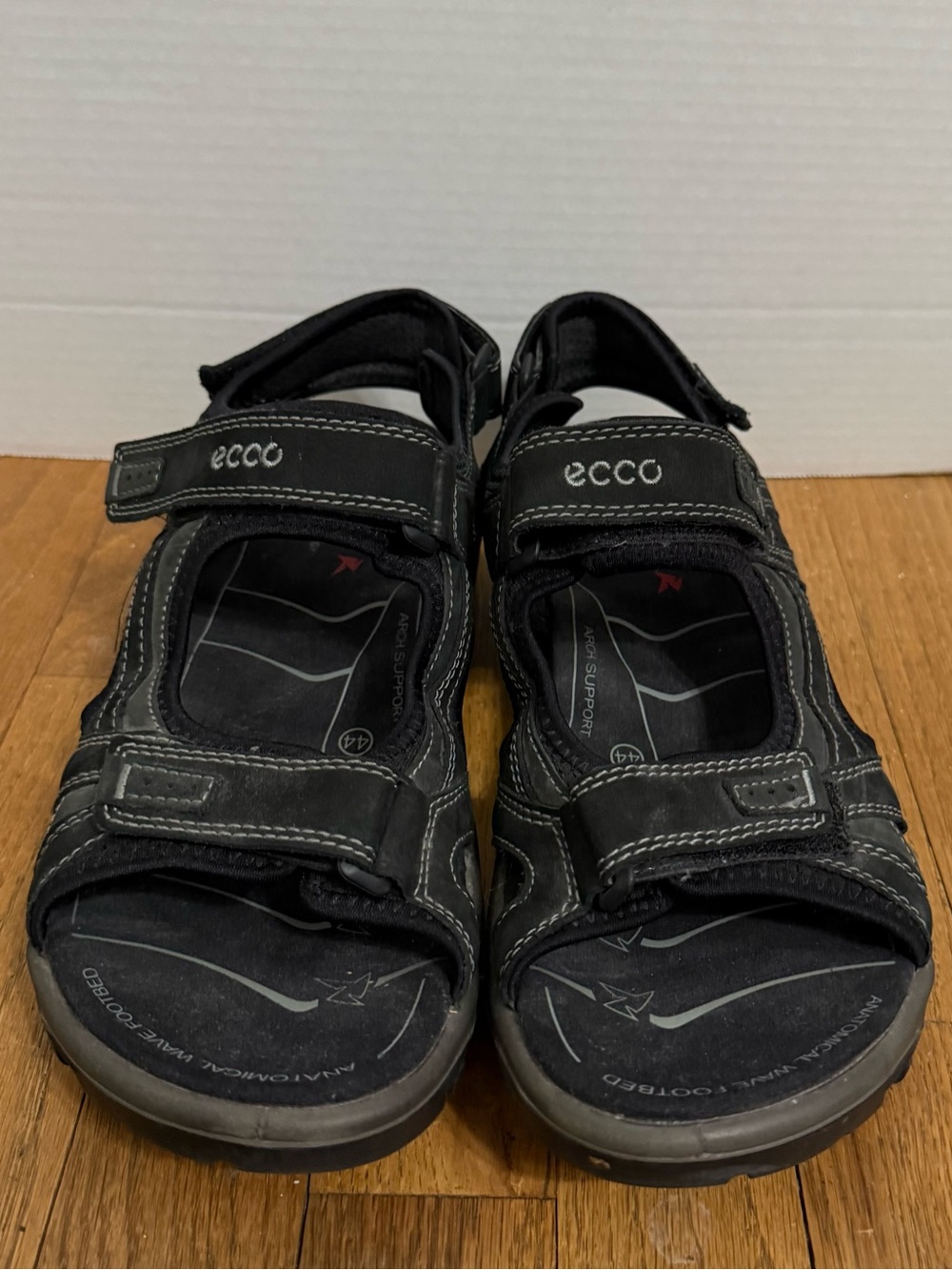 Ecco Anatomical Wave Foot Bed Arch Support Size 44 Black  Adjustable Straps